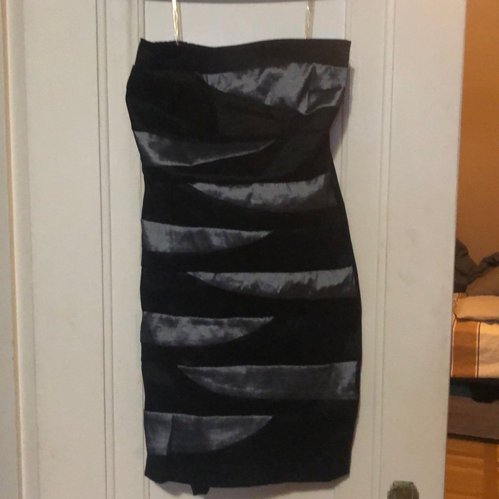 Strapless dress